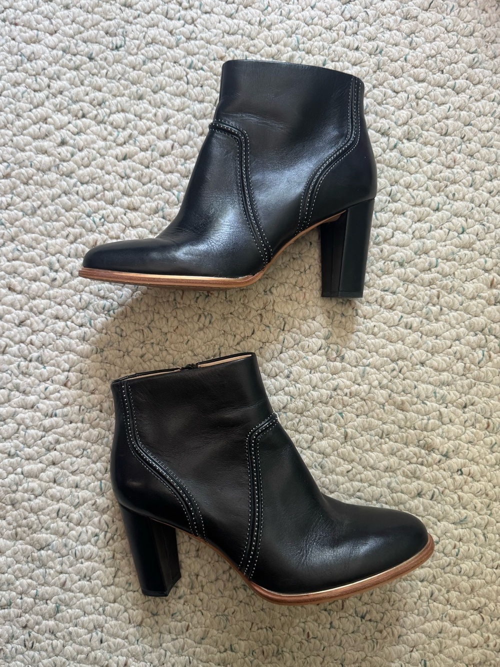 Clarks Ellis Betty Ankle Boots